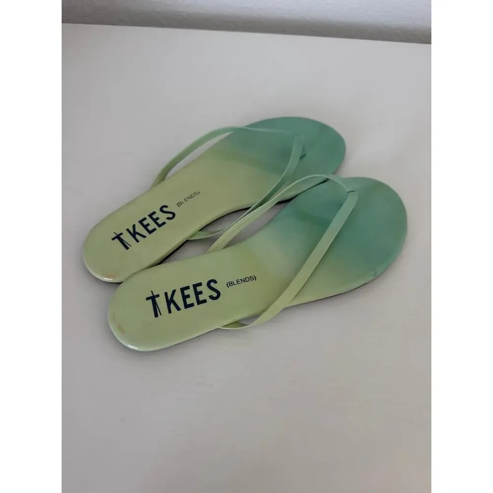 TKees Women’s Lip Gloss Mint Ombré Green Flip Flops NWOT Size 7 Sandals